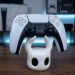 Suporte para Controle Hollow Knight — PS5 / PS4 / Xbox / PC / Switch